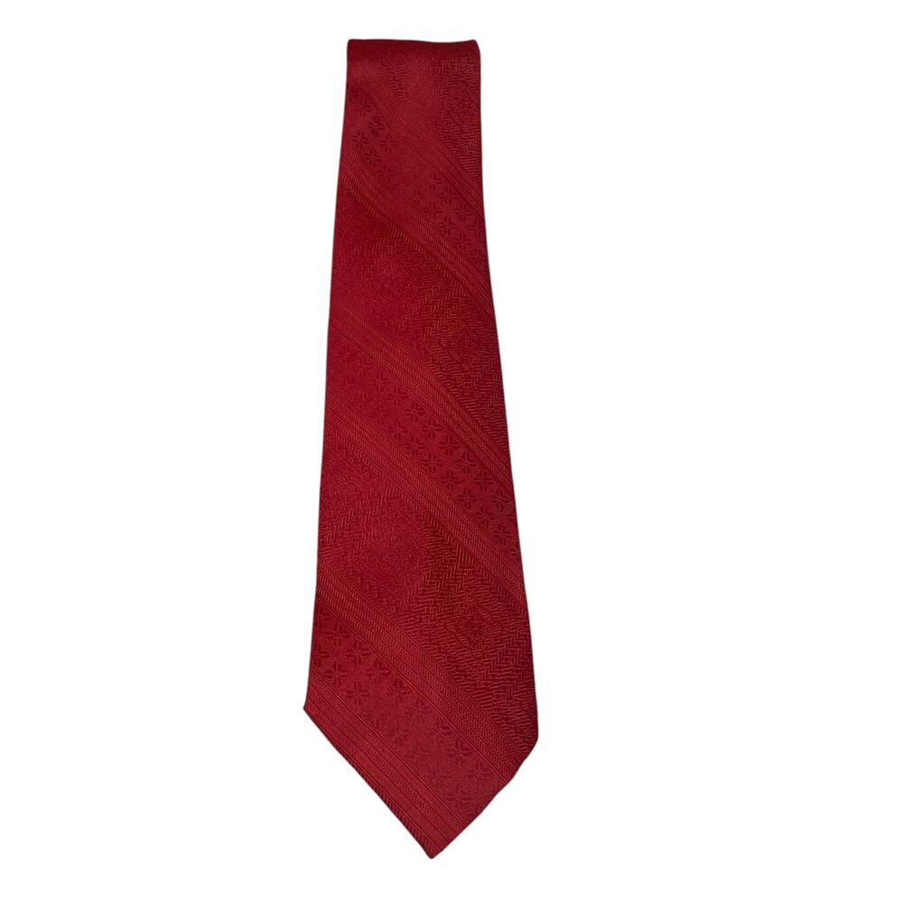 Vintage Towncraft JCPenny Mens Tie Red Asymmetrical Tip Textured Office Necktie